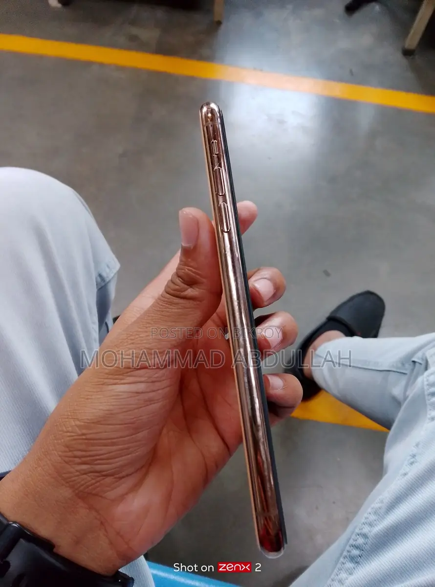 Apple iPhone 11 Pro Max (Used)