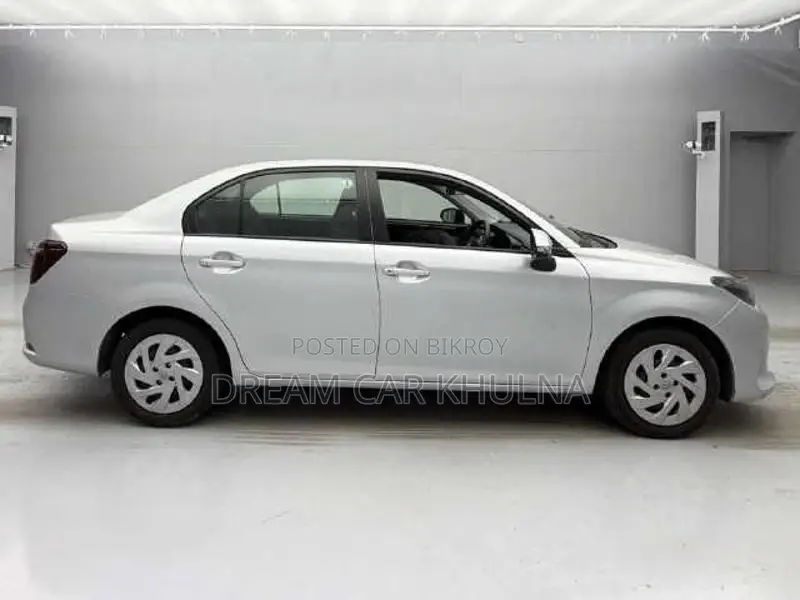 Toyota Axio Ex Non-Hybrid 2022