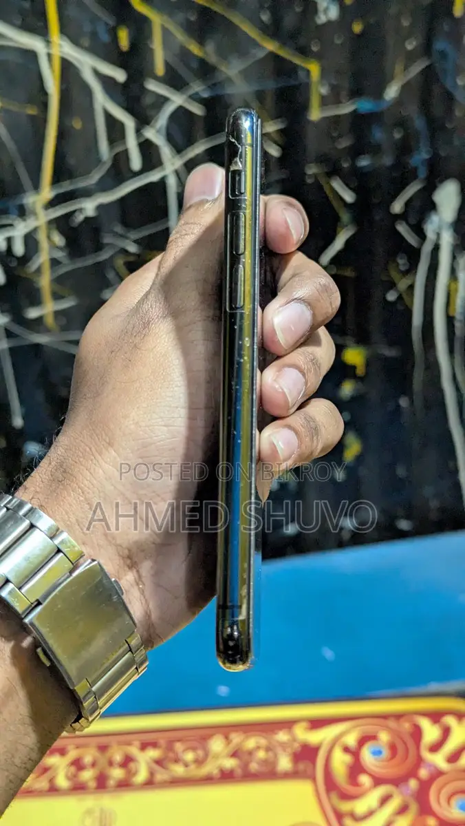 Apple iPhone 11 (ব্যবহৃত)