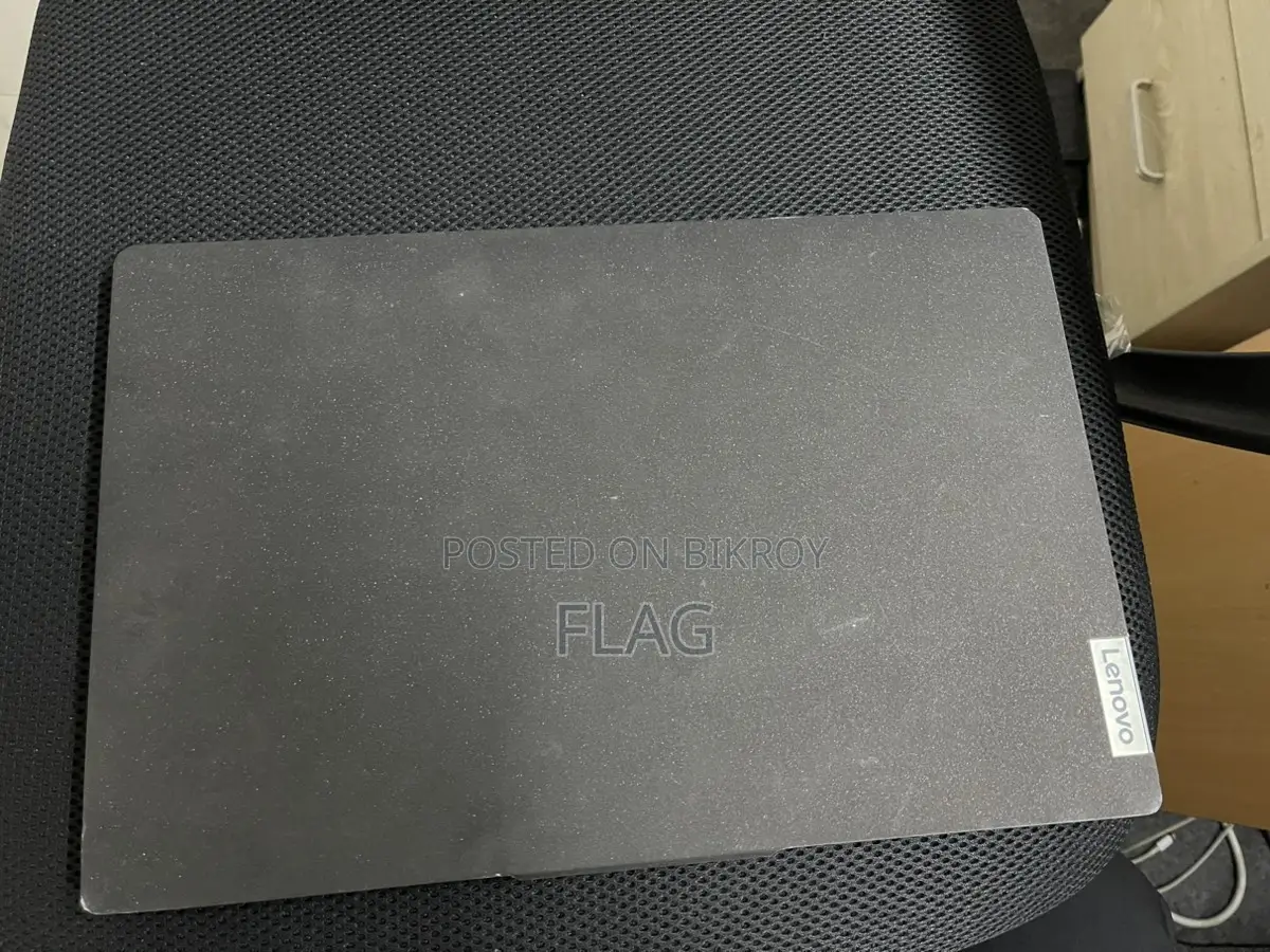 Lenovo Ideapad slim 3i (16/256)