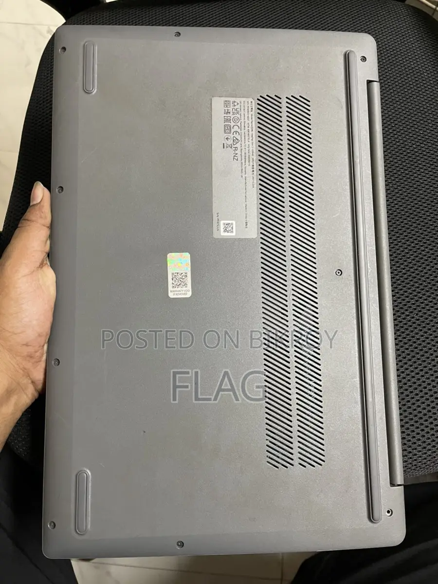 Lenovo Ideapad slim 3i (16/256)
