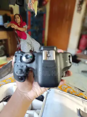 Canon 800d in Pristine Condition