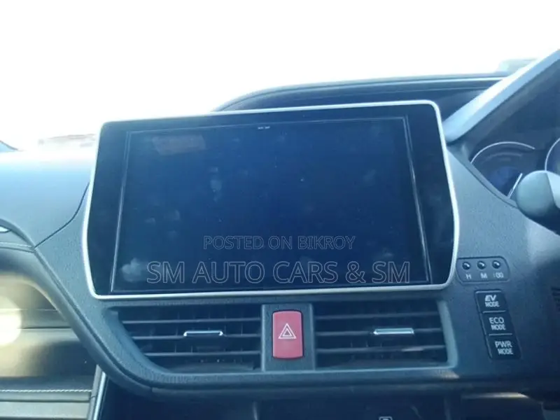 Toyota Esquire Hybrid Gi Premium 2021