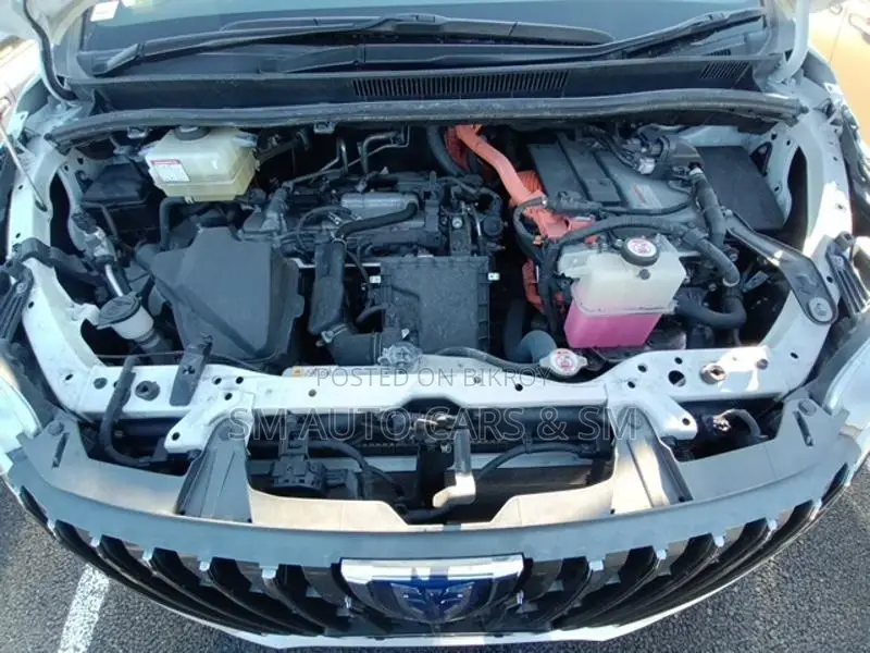 Toyota Esquire Hybrid Gi Premium 2021