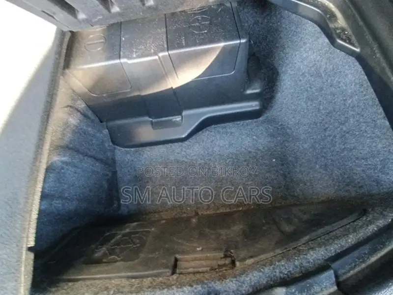 Toyota Esquire Hybrid Gi Premium 2021
