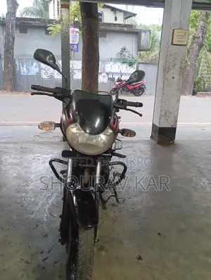 Bajaj Discover 135 . 2016