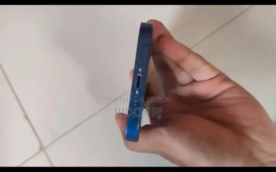 Apple iPhone 12 (Used)