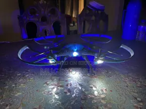 Max Gyro Quadcopter With Box.