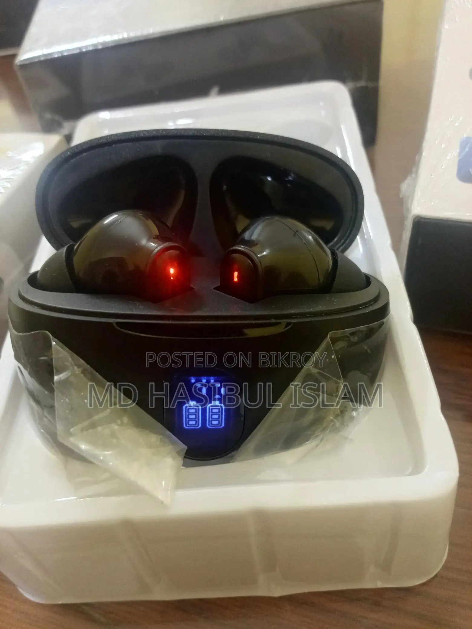 Listen to Music in Style with Super Sound! Stereo True Wireless