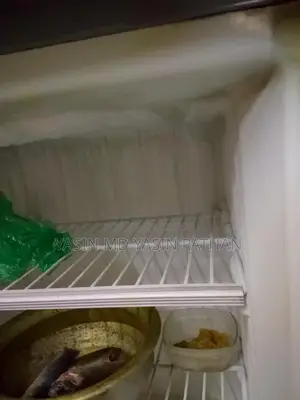 Walton fridge used for 2 years, fresh condition, everything original