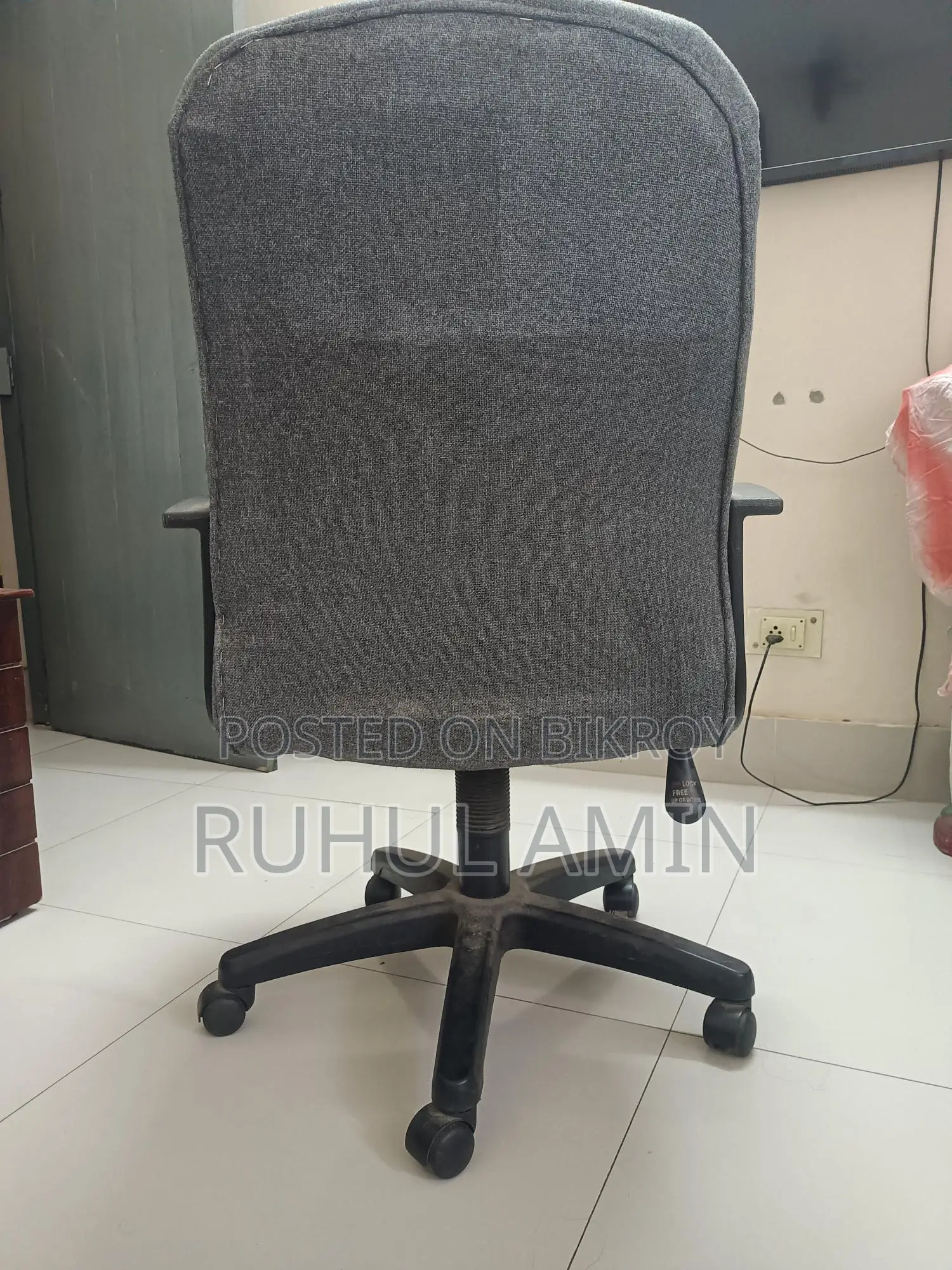 Revolving Chair Fresh