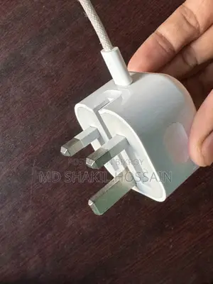 আইফোন অ্যাডাপ্টার