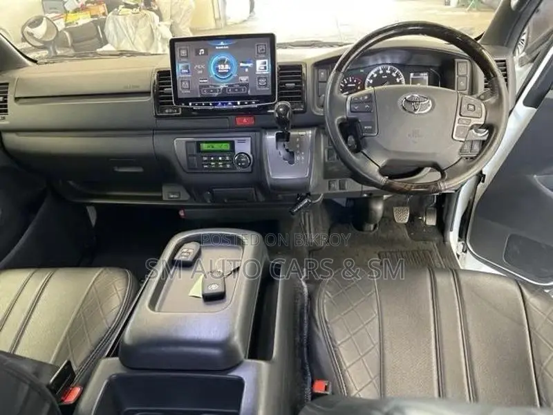 Toyota Hiace Super GL Dark Prime2 2024