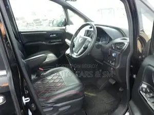 Toyota Esquire Hybrid Gi Premium 2021
