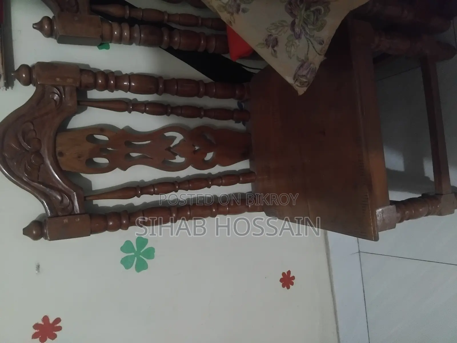 ডাইনিং টেবিলের সাথে ৬ চেয়ার