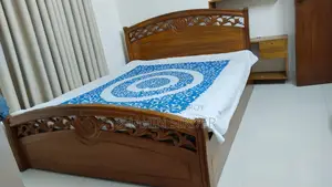 সেগুন কাঠের খাট