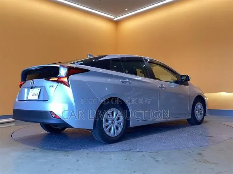 Toyota Prius Hybrid S pre order 2021
