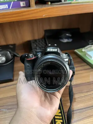 Nikon D5100 camera for sale