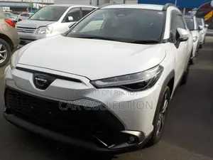 টয়োটা করোলা ক্রস জেড লেদার হার্ড টপ ২০২৪