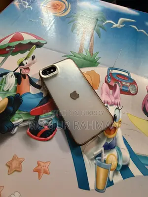 Apple iPhone 7 . (Used)