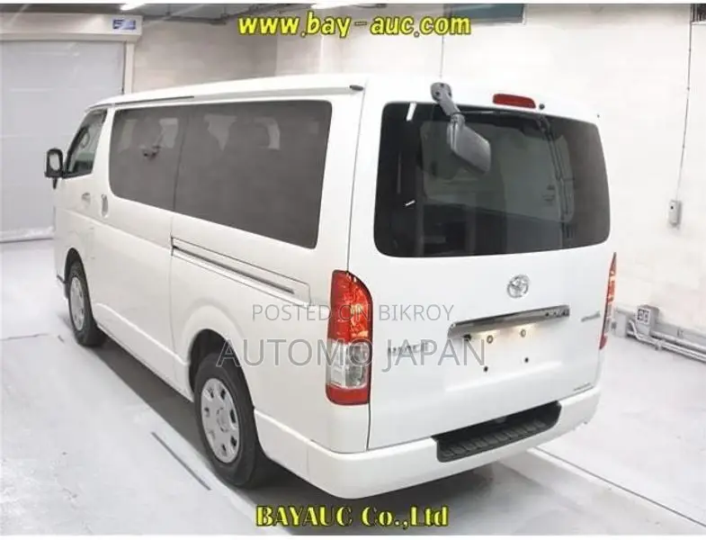 Toyota Hiace Super GL Dark Prime 2021