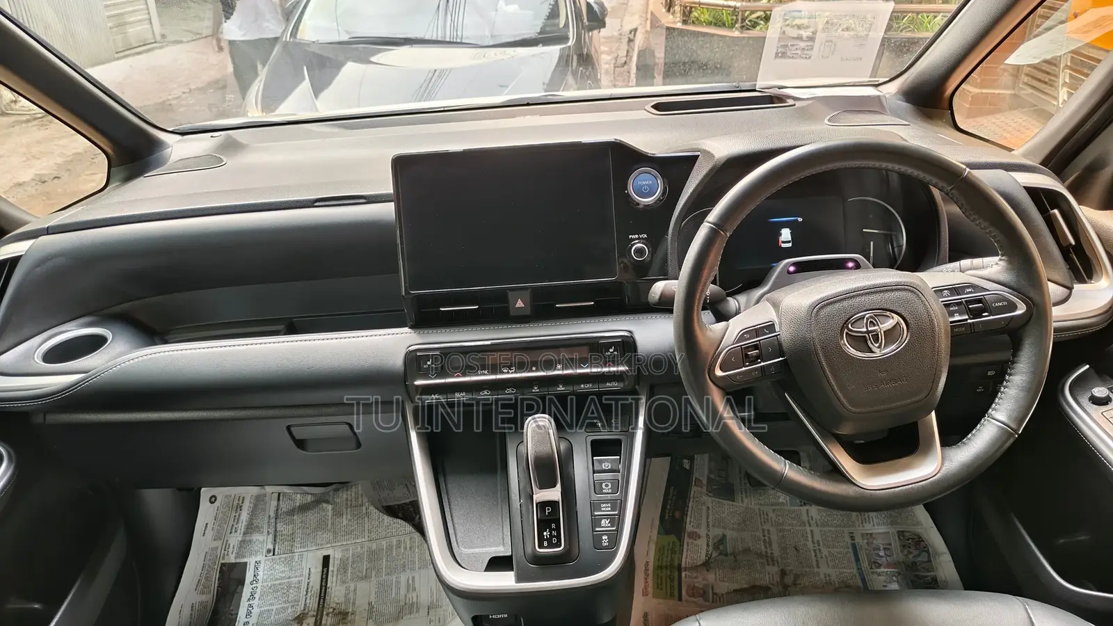 Toyota Noah NEW SHAPE SZ 2022