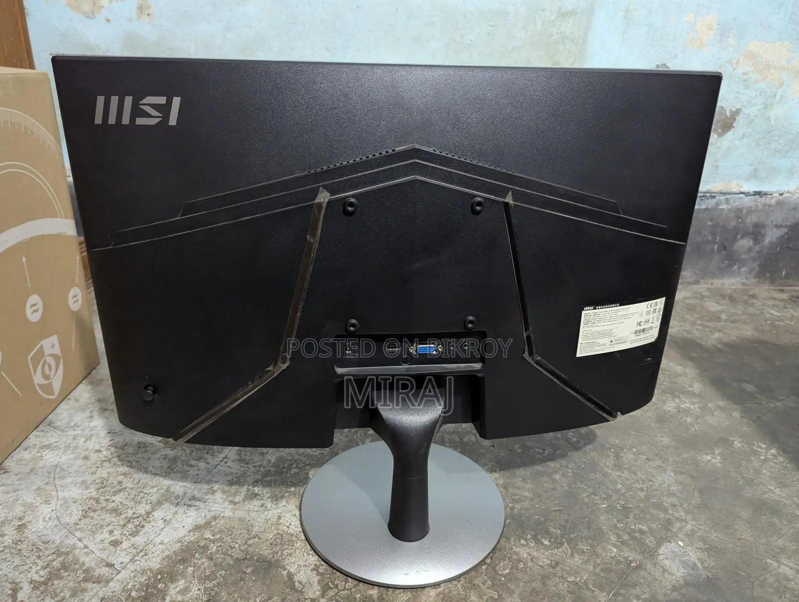 Msi Pro Mp242c 23.6" Fhd Curved Monitor With Built-in Speakers