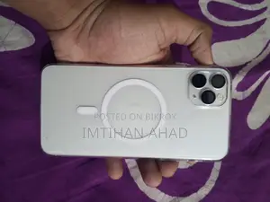 অ্যাপল আইফোন ১১ প্রো ম্যাক্স . (ব্যবহৃত)
