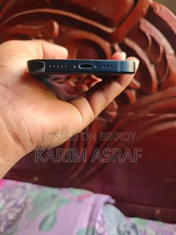Apple iPhone 13 (Used)