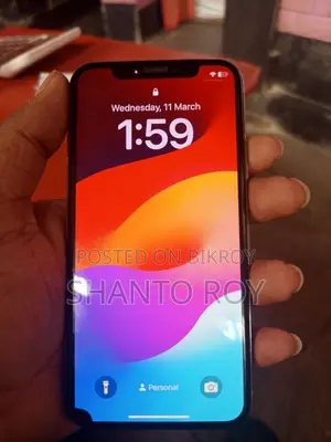 Apple iPhone XS (Used)