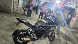 Yamaha FZS V3 সুপার ফ্রেশ 2018