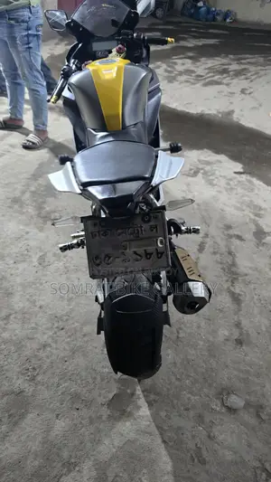 Yamaha FZS V3 সুপার ফ্রেশ 2018