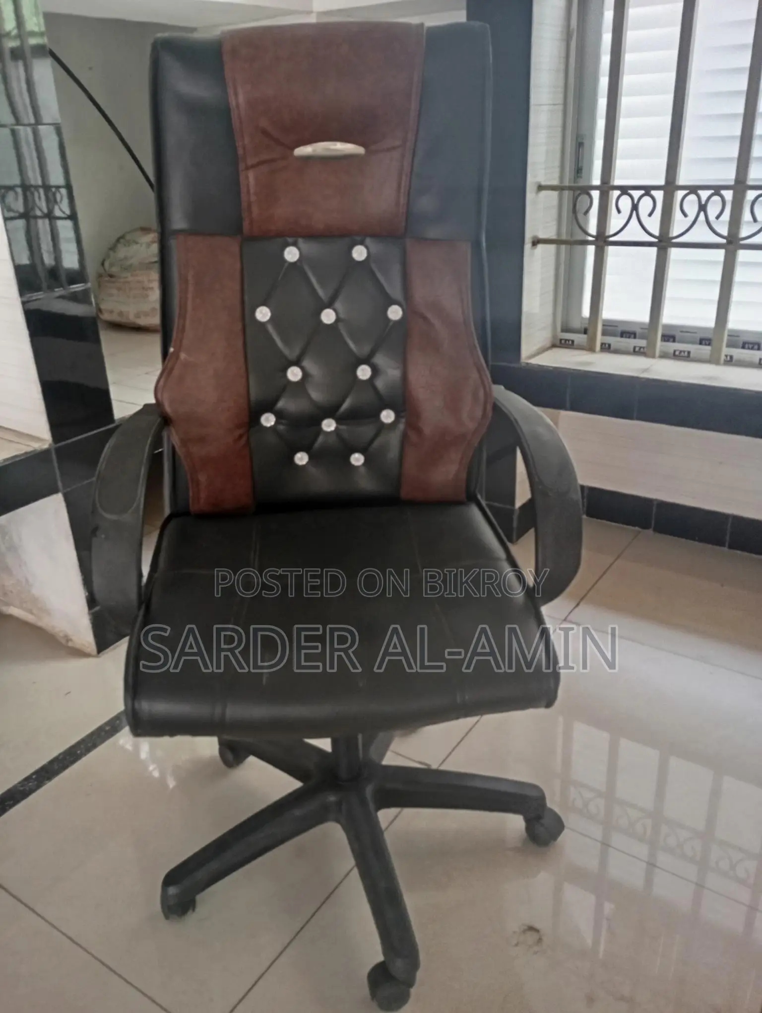 Boss Moving Chair