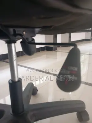 Boss Moving Chair