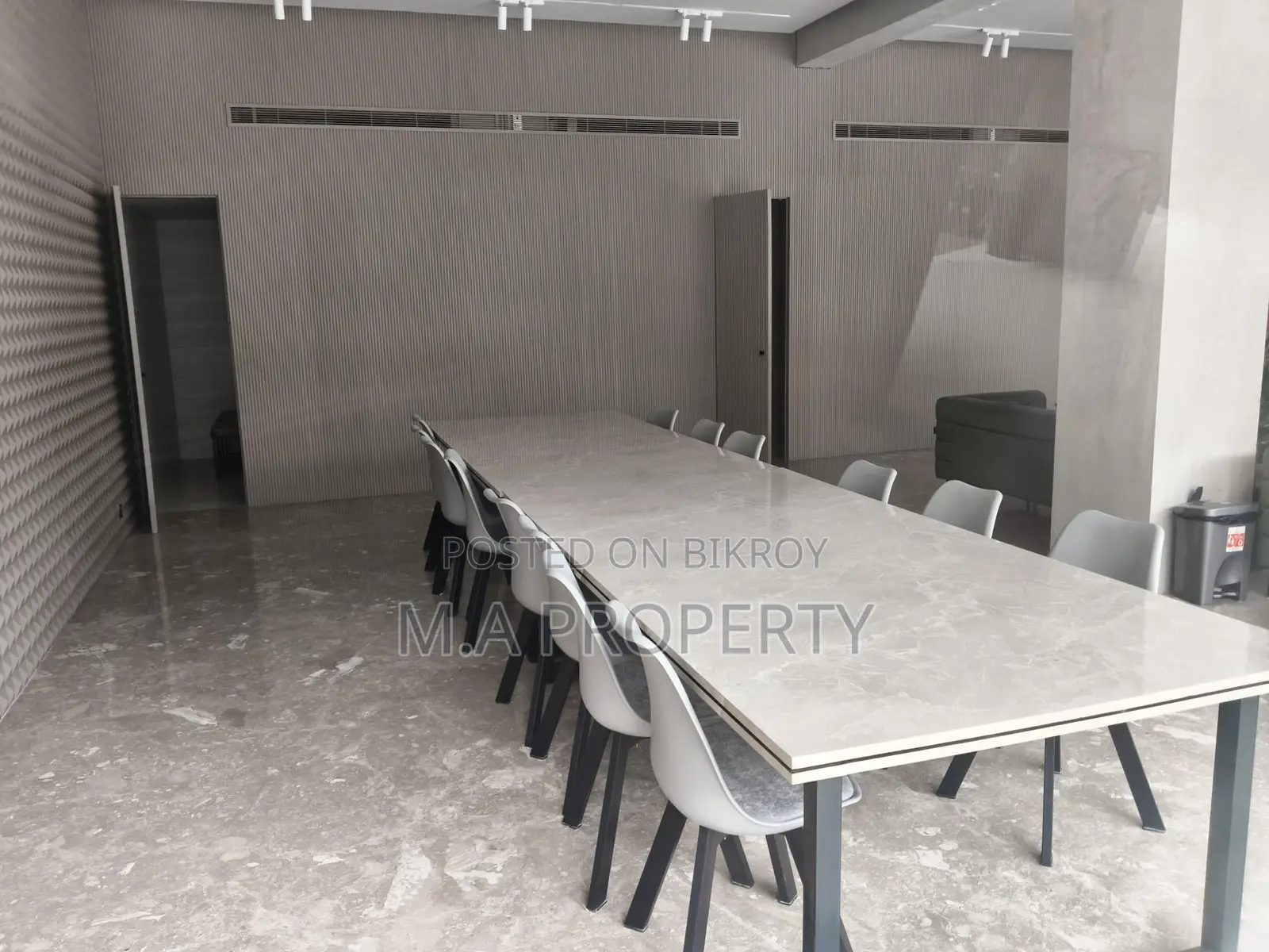 LUXURY DECORATED 3-BEDROOM GYM+SWIMMING APARTMENT RENT