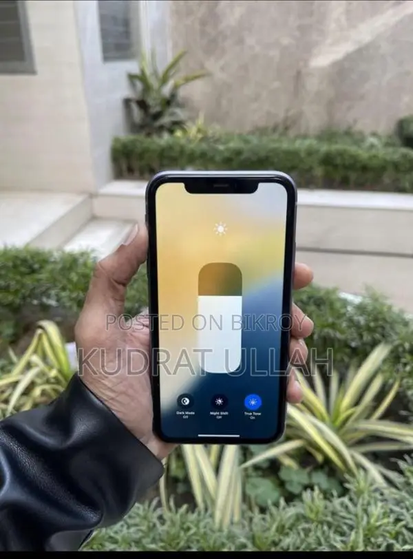অ্যাপল আইফোন ১১ ব্যাটারি হেলথ ৯০% (ব্যবহৃত)