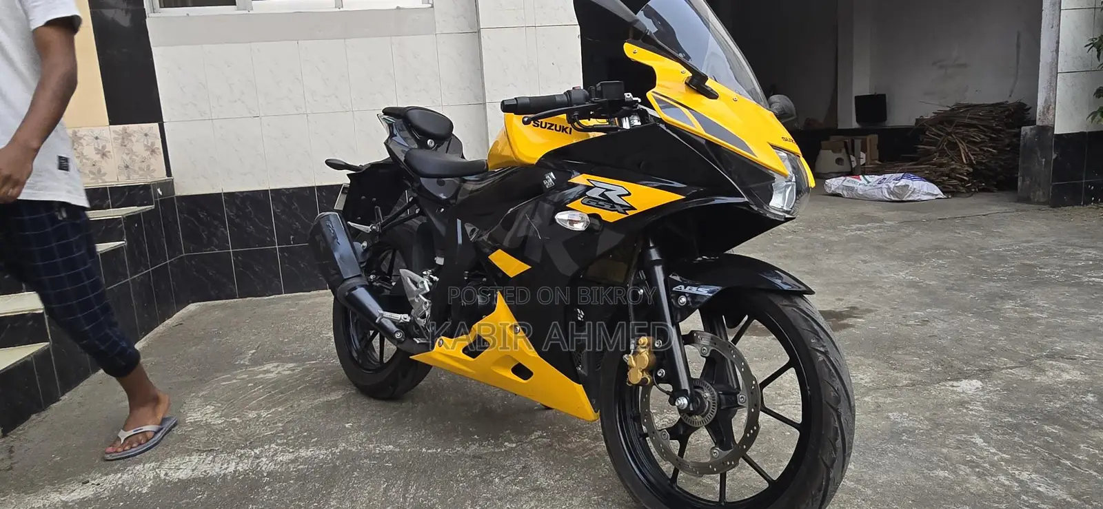Suzuki GSX R150 ABS 2025