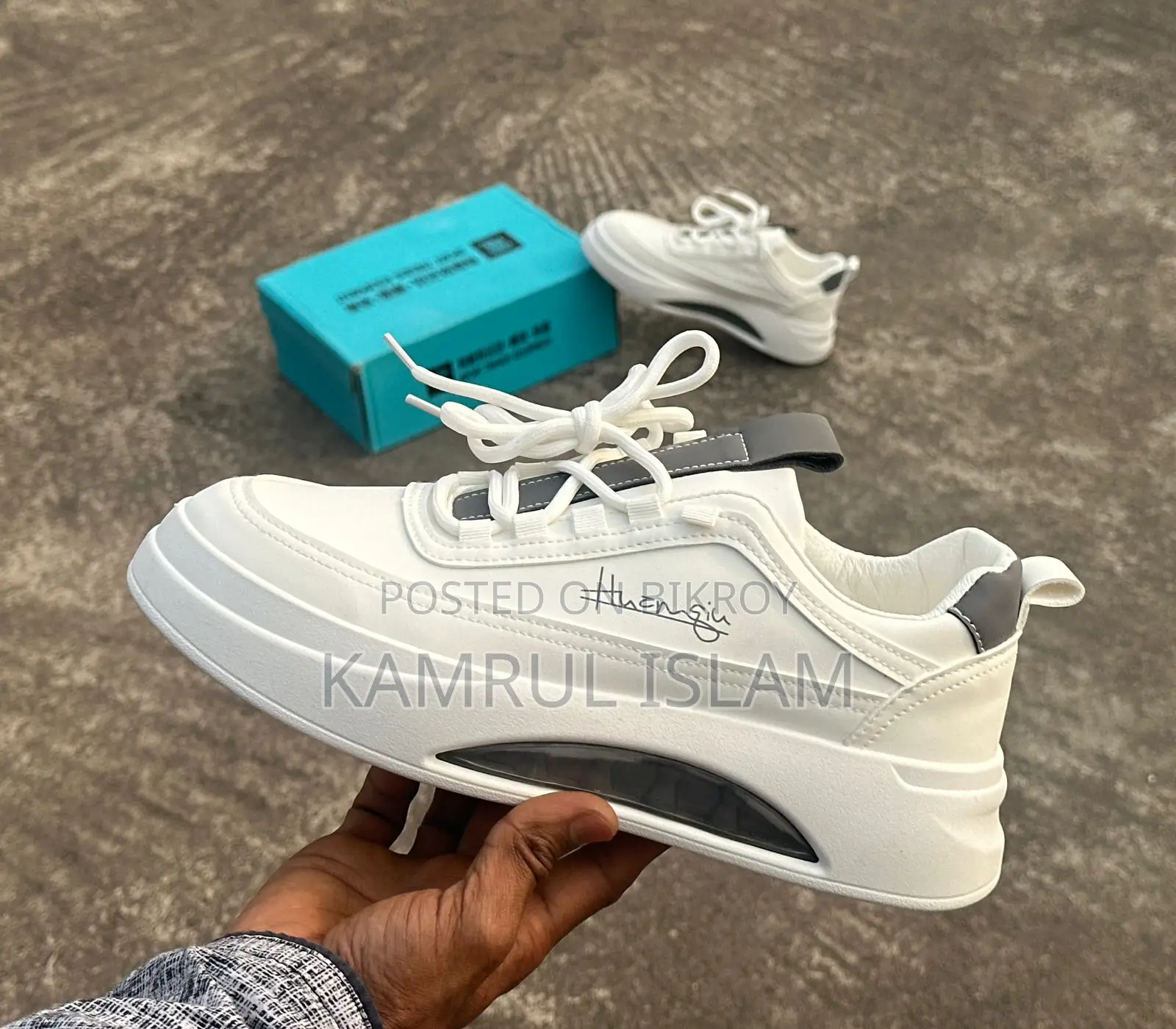 Sneaker Sale