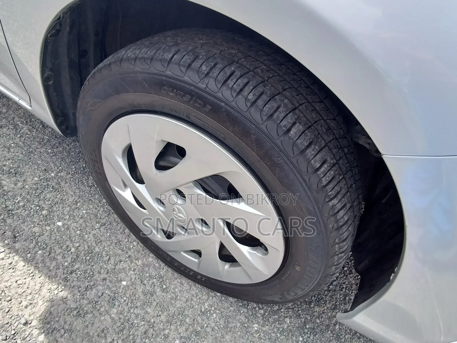 Toyota Axio Non Hybrid EX Silver 2020
