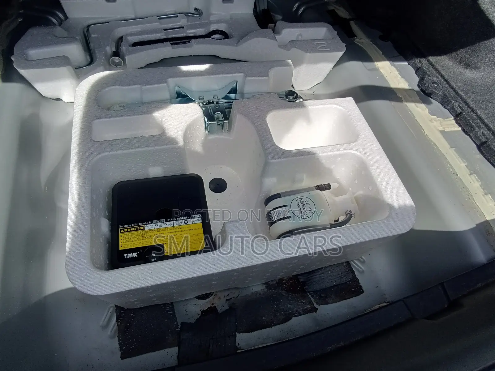 Toyota Axio Non Hybrid EX Silver 2020