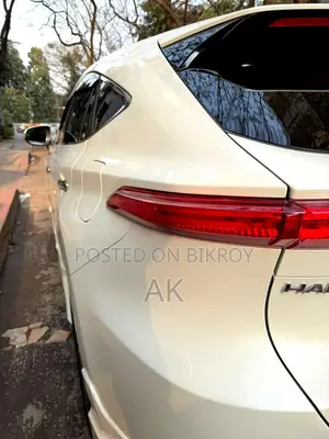 Toyota Harrier SUV 2021