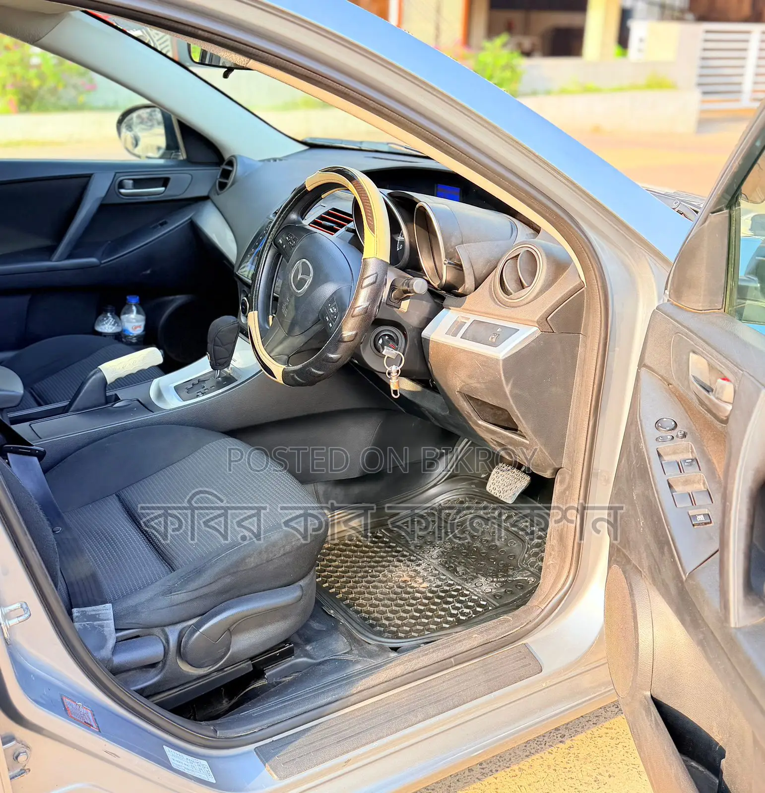 Mazda Axela gray 2012