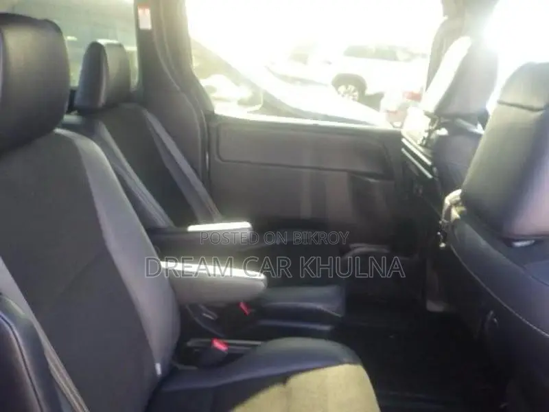 Toyota Noah SIWXB Hybrid 2021