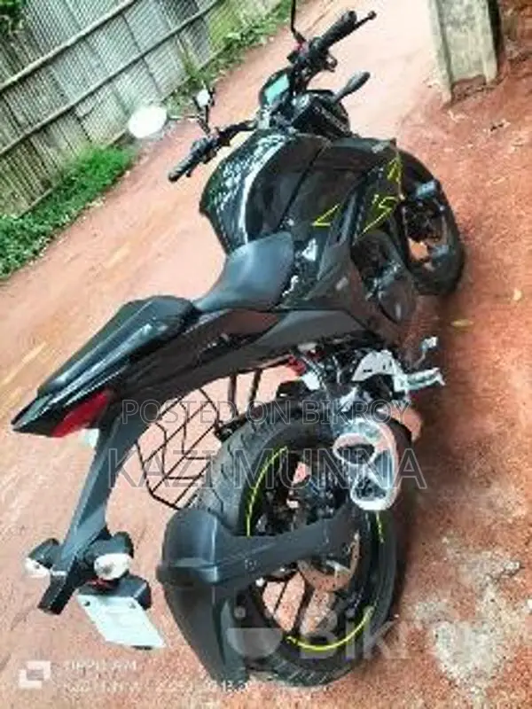 Suzuki Gixxer FI Disc . 2024