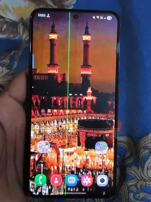 Samsung Galaxy S22, (Used)