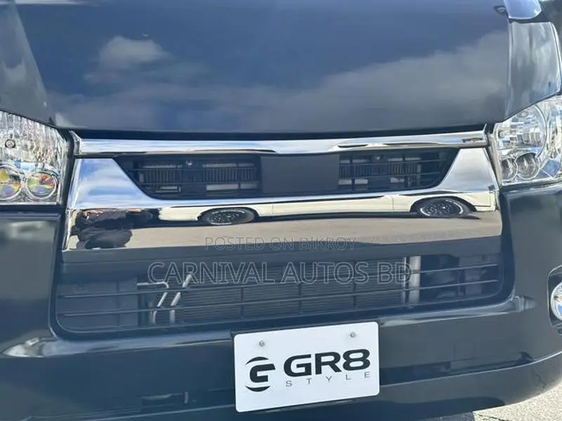 Toyota Hiace SUPER GL DARK PRIME 2020