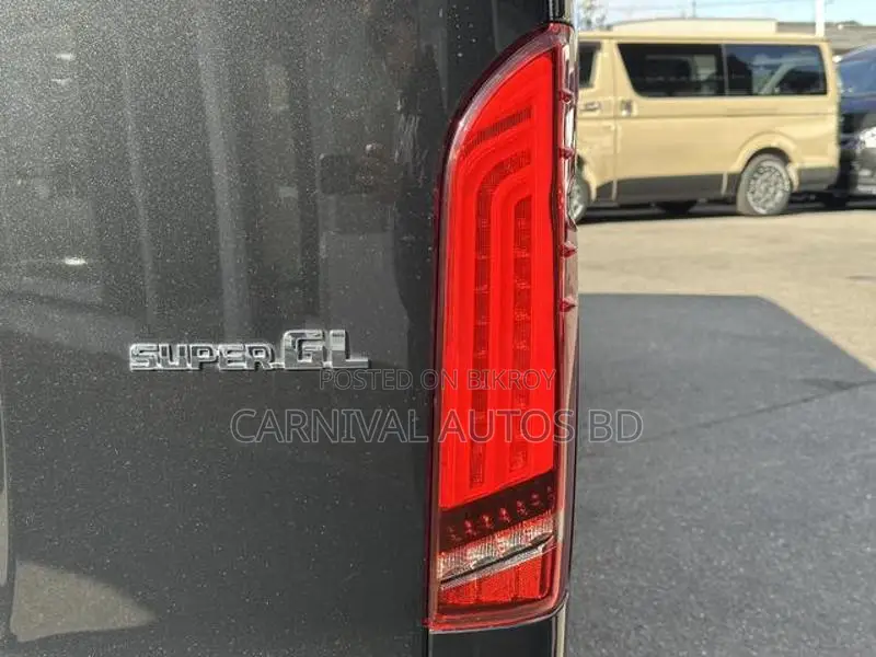 Toyota Hiace SUPER GL DARK PRIME 2020