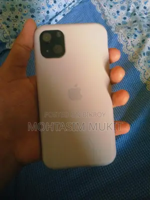Apple iPhone XR . (Used)