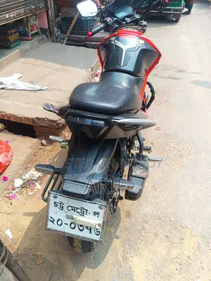 Hero Thriller 160R (2023 Model) 2023