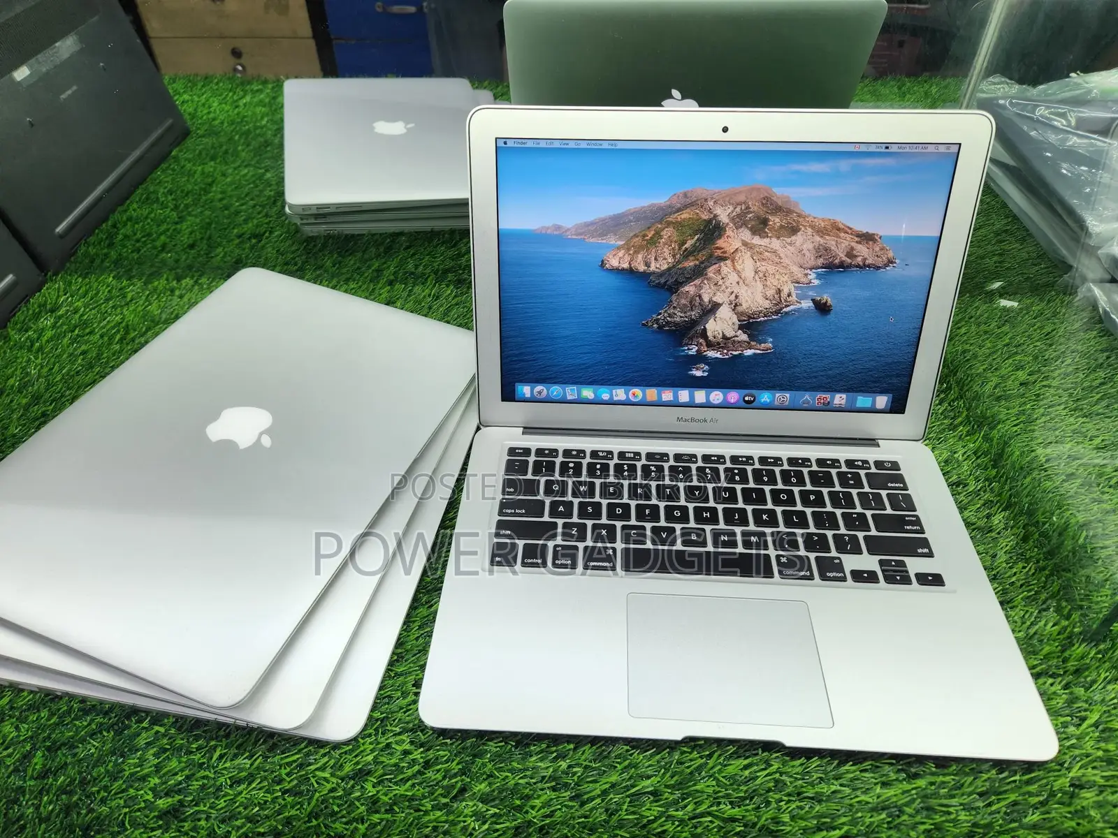 MacBook Air 2017 Core i5 (8/256GB)